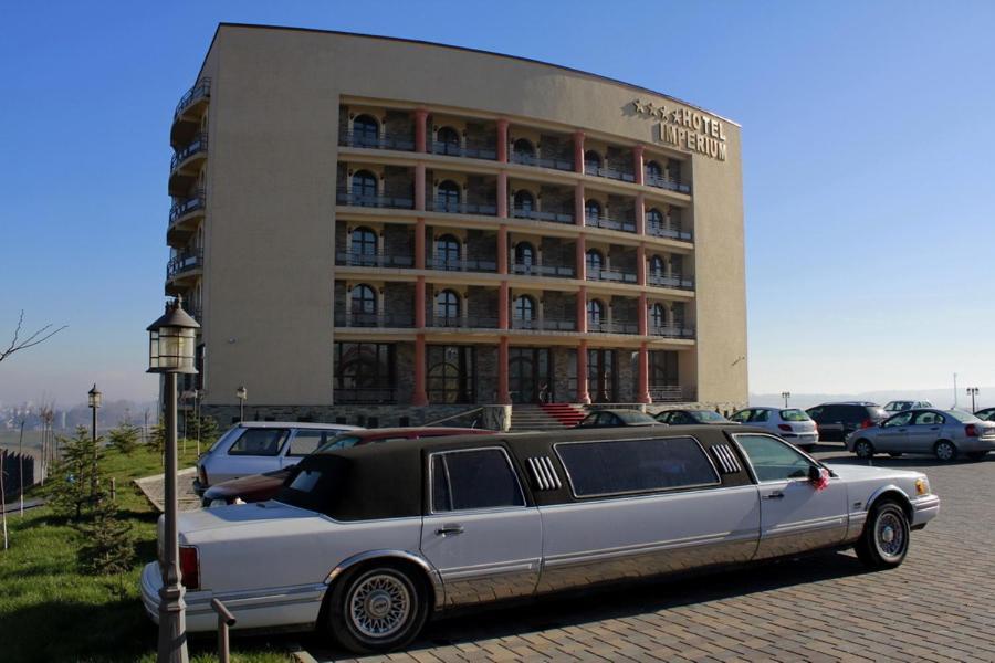 Hotel Imperium 수체아바 외부 사진